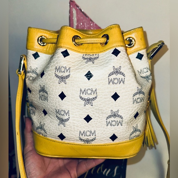 MCM 💛 White and Yellow Mini Bucket Bag - Picture 4 of 6